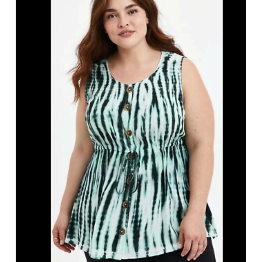 NWOT Torrid Plus Size‎ 4X GREEN TIE DYE STRETCH RAYON BUTTON FRONT TANK Boho